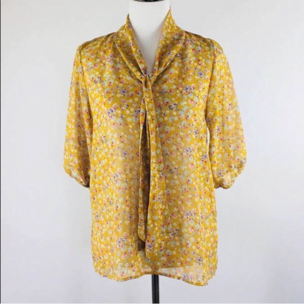 Everly Tie Neck Blouse